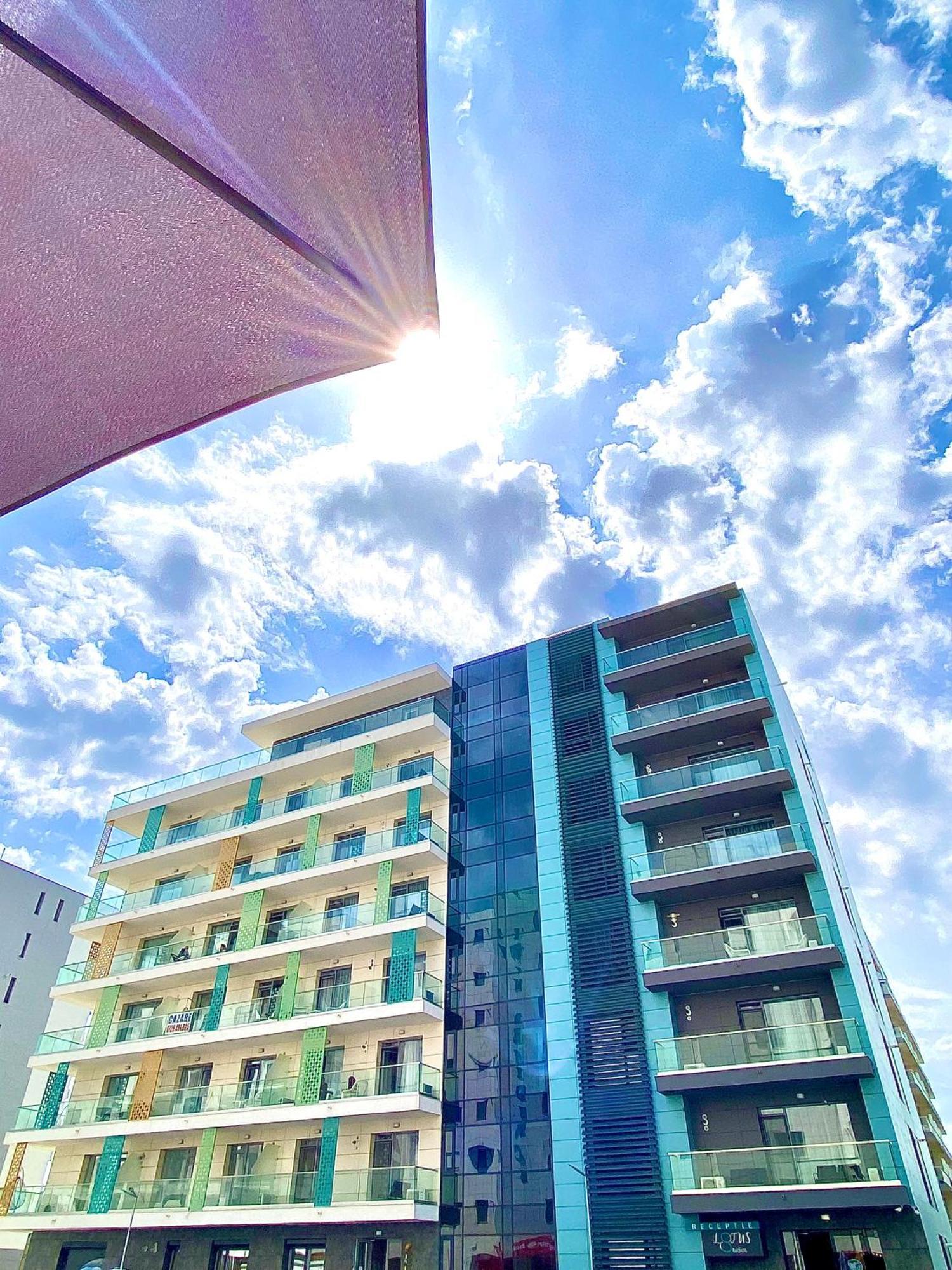 Marcony Boutique Apartments Mamaia Extérieur photo
