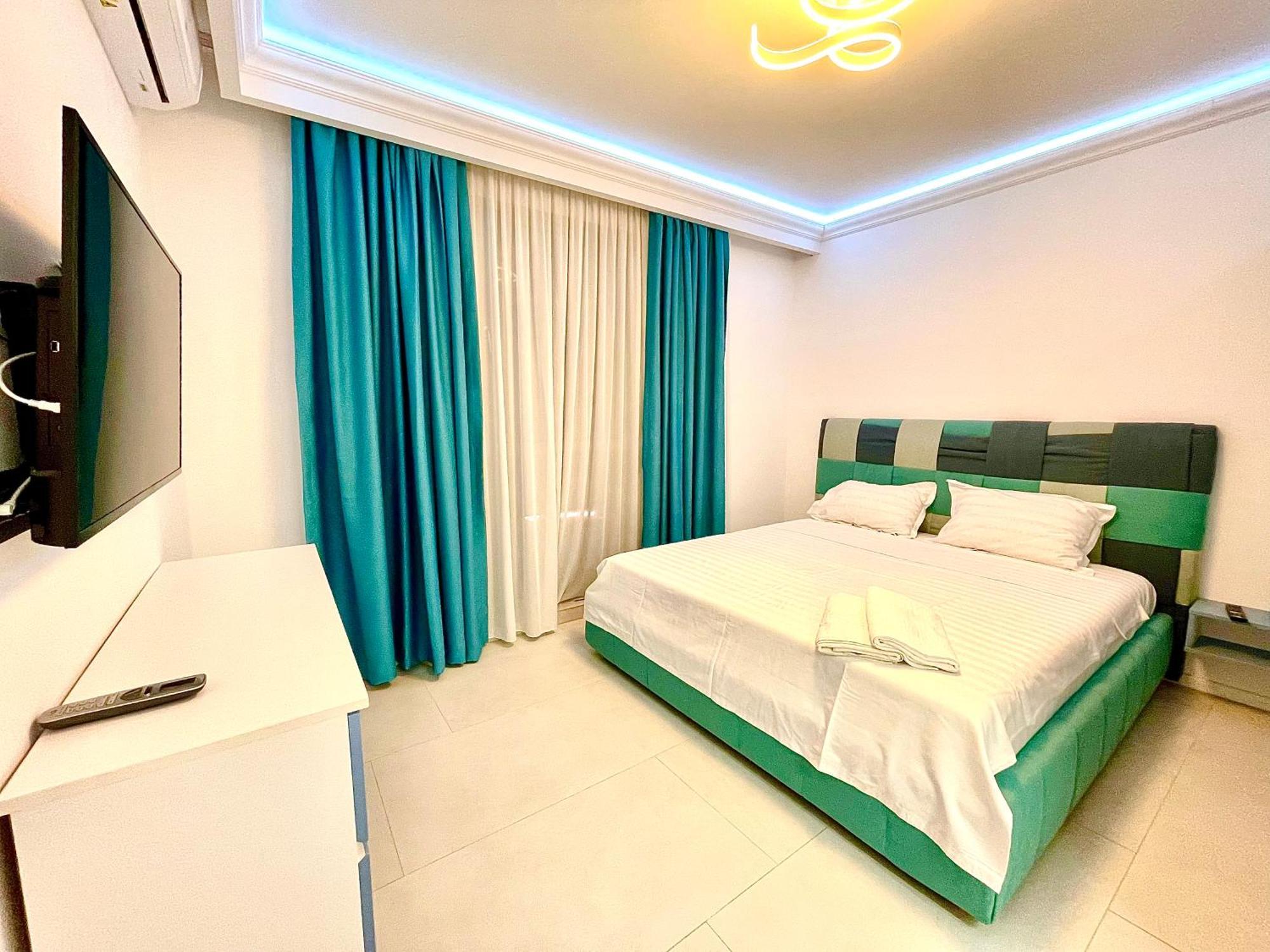 Marcony Boutique Apartments Mamaia Extérieur photo