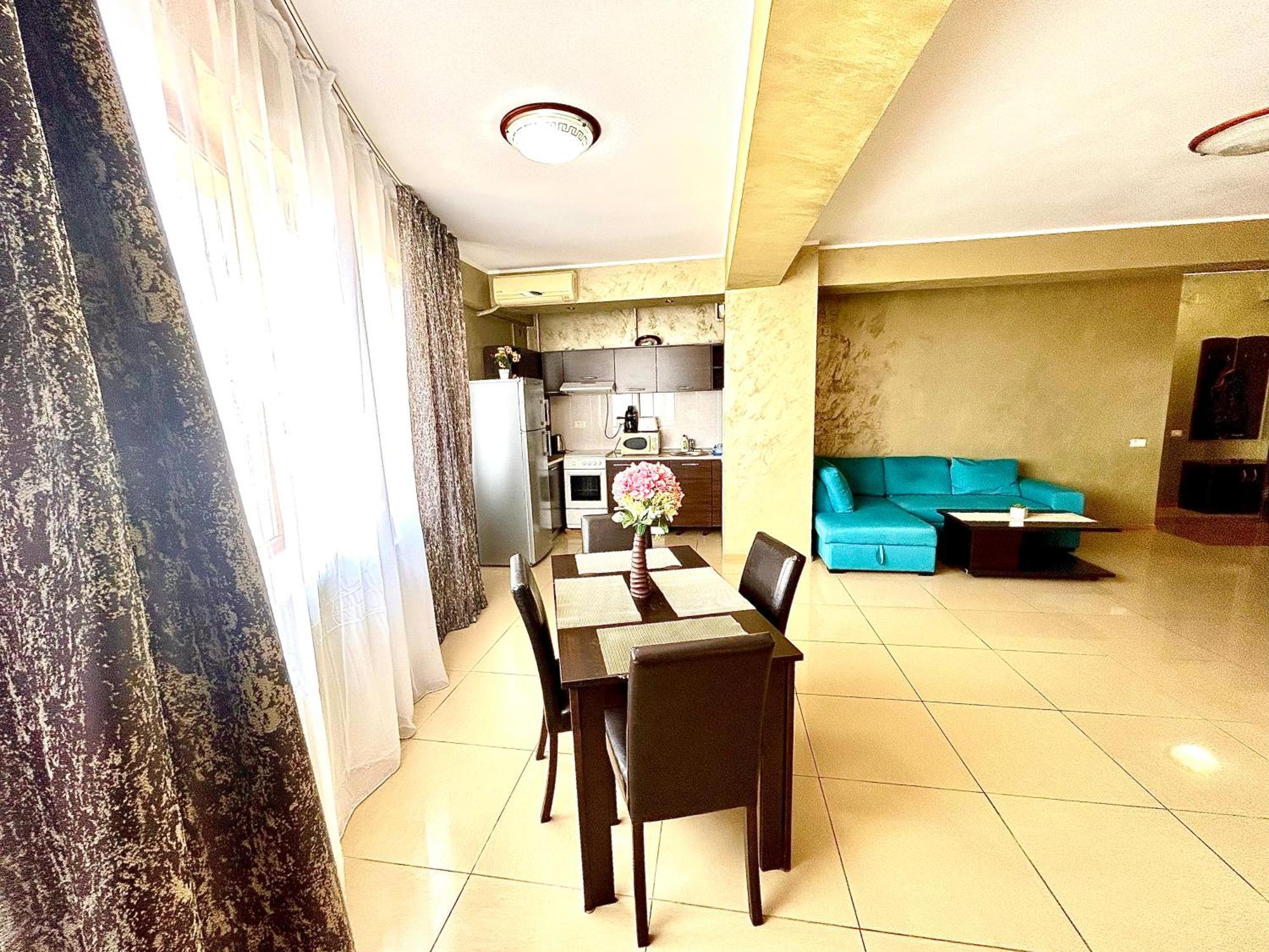 Marcony Boutique Apartments Mamaia Extérieur photo