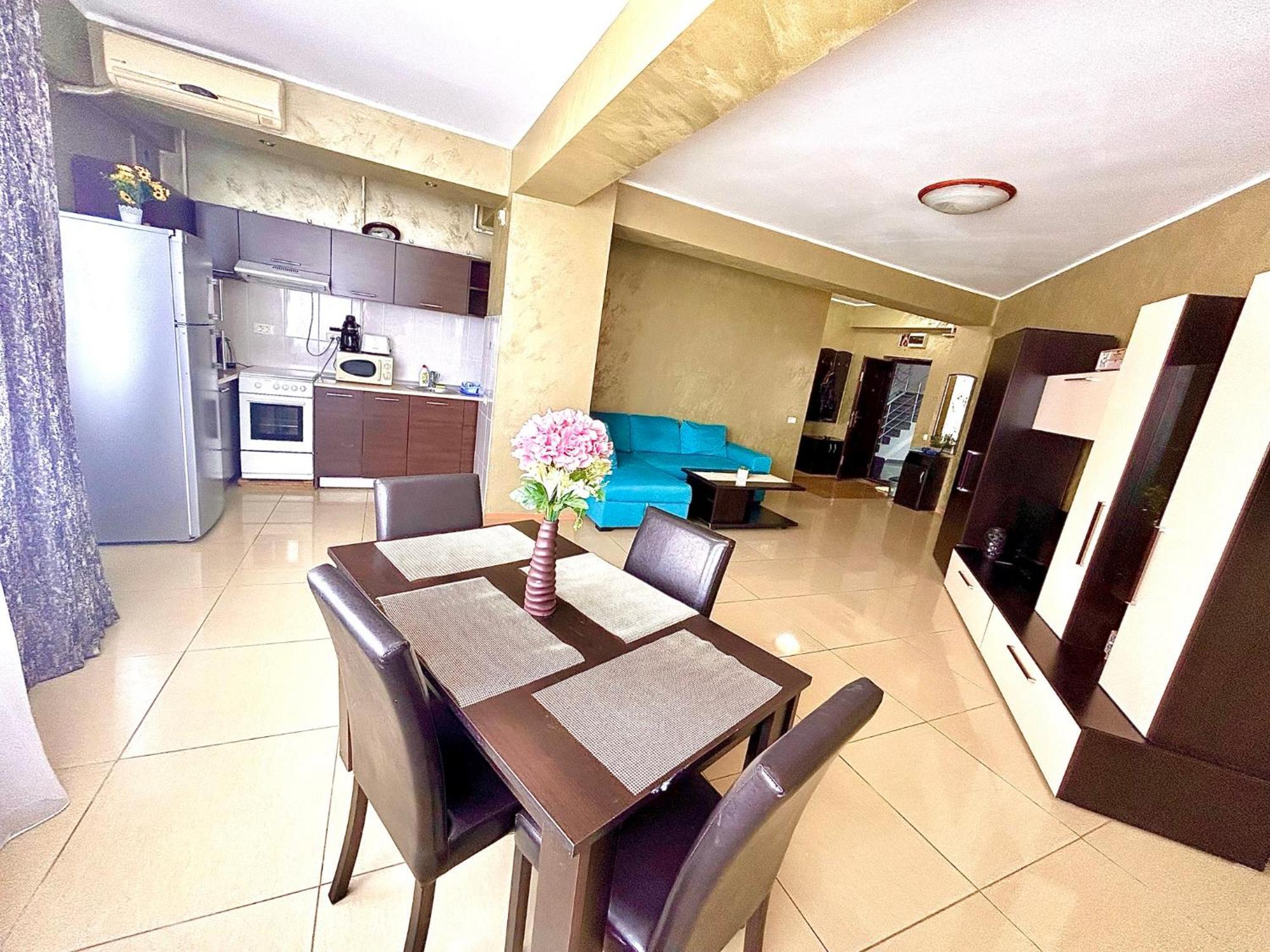 Marcony Boutique Apartments Mamaia Extérieur photo