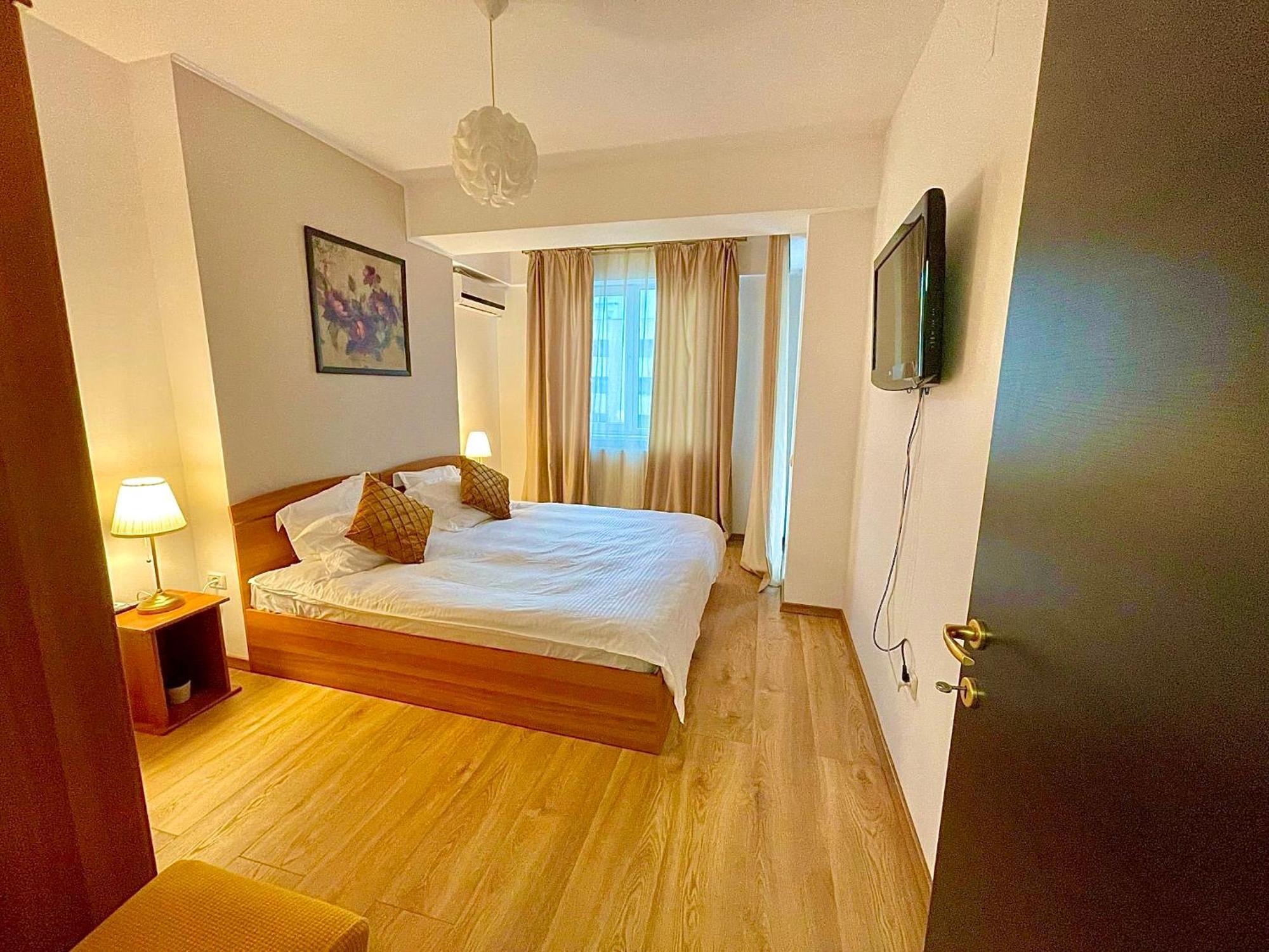 Marcony Boutique Apartments Mamaia Extérieur photo